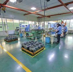 Guangzhou XinFeng Engineering Machinery Co., Ltd. خط إنتاج المصنع